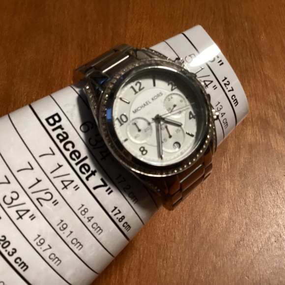 Michael Kors Silver-tone Women’s Watch MK-5165 - Picture 8 of 15